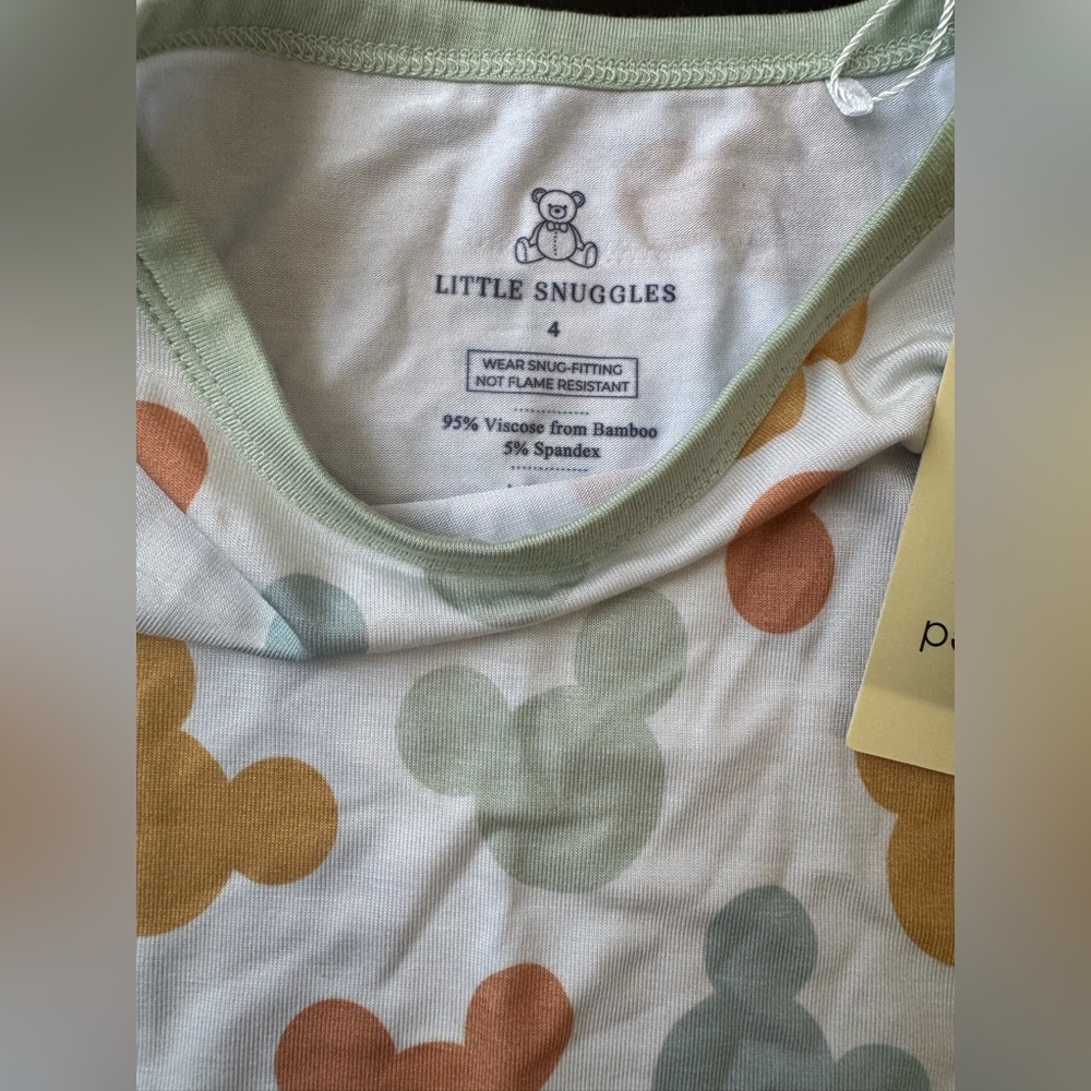 Charlie’s Project/Little Snuggles Disney Two Piece Short Sleeve Pajama Set - Picture 4 of 8